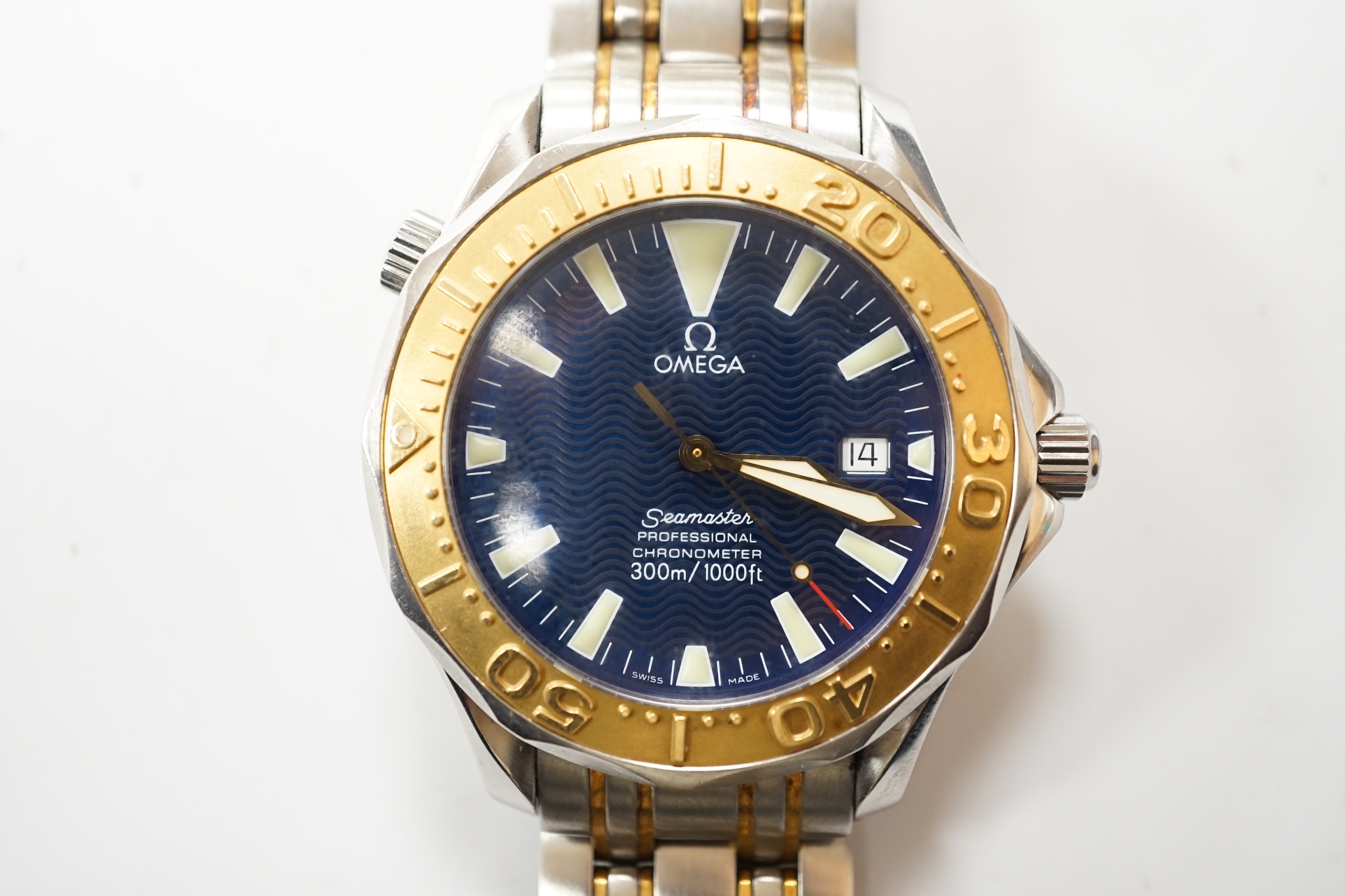 A gentleman's 2006 stainless steel Omega Seamaster Professional Chronometer wrist watch, on stainless steel Omega bracelet, case diameter 42mm, with box, no papers.
